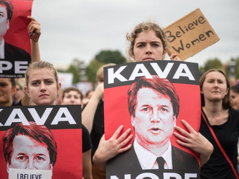 Women demonstrators protest against the appointment of Supreme Court nominee Brett Kavanaugh. (ROBERTO SCHMIDT / AFP)