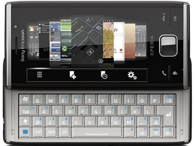 Xperia X2 : 
اعتادت شركة SONY على إطلاق أجهزتها الجديدة ضمن فعاليات المؤتمرات التكنلوجي المتعددة، وفي هذا الإصدار أزالت شعارها من الأمام لإفساح المزيد من المساحة للشاشة مع إطارات جانبية نحيفة أيضًا، لكن فلسفة التصميم بشكل عام تبدو كما هي بدون تغيير كبير.