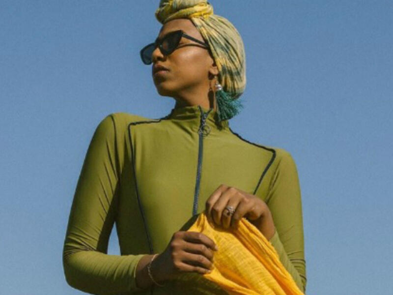 Breaking news: This is a burkini!! Ever heard of styling a burkini? No? Well, neither have we, but it exists!