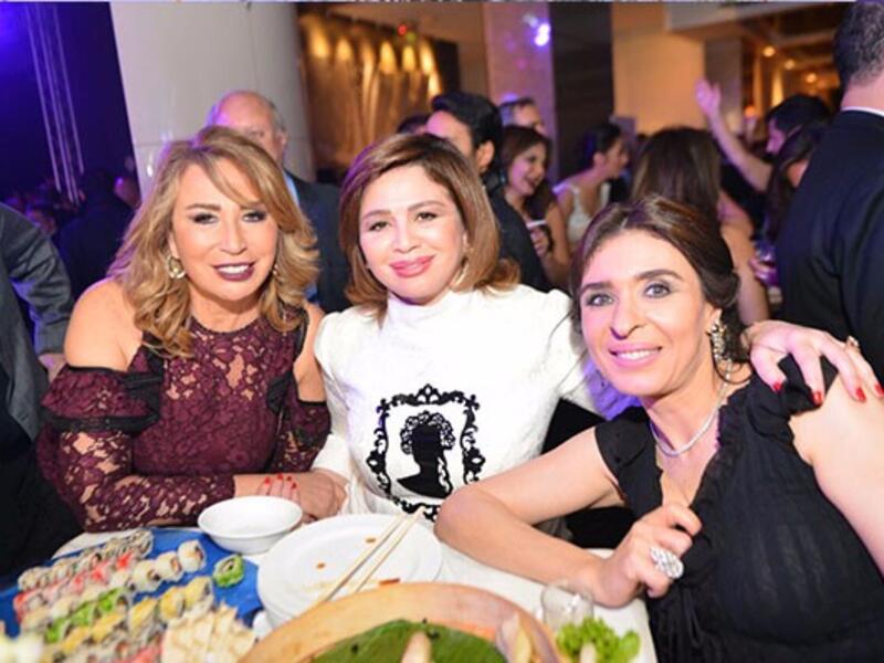 أعلنت شبكة قنوات DMC الجديدة عن انطلاقها يوم أمس السبت في حفل افتتاح ضخم حضره عدد كبير من النجوم، ومن ضمنهم النجمة الهام شاهين بالإضافة للنجمة والراقصة دينا وأيضاً المخرجة ايناس الدغيدي واللواتي جمعتهم هذه الصورة من الحفل.