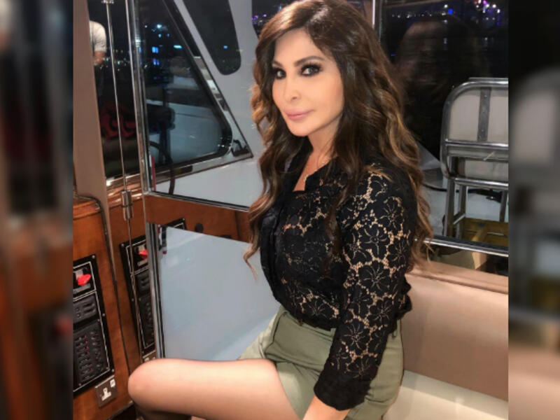 Elissa proved to be smart in her way of dealing with onstage mishaps (Source: elissazkh - Instagram)