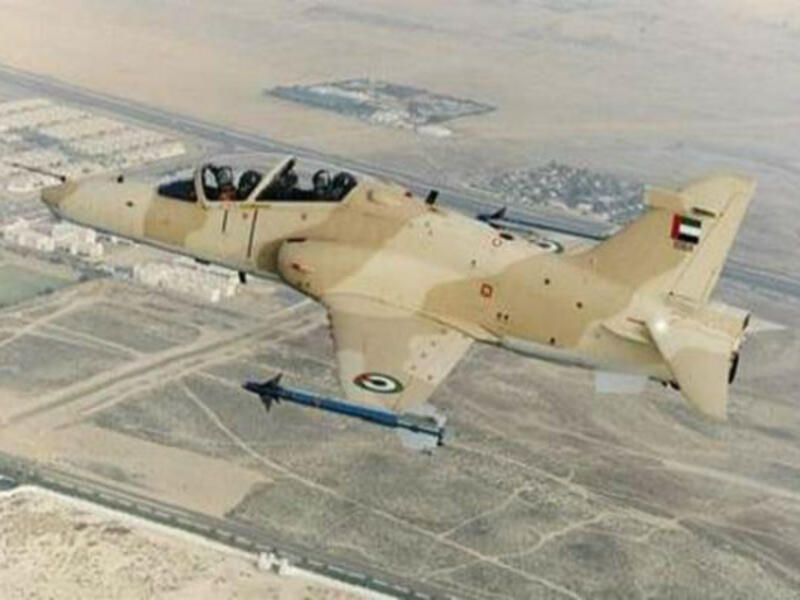 ويملك المنصوري خبرة تزيد على 14 عامًا في الطيران الحربي، وخضع لمجموعة برامج تدريبية منها دورات تخصصية متقدمة في النجاة من الغرق وتدريب على الدوران وقوة التسارع تصل إلى 9 جي، وعلى مناورات العلم الأحمر في أمريكا