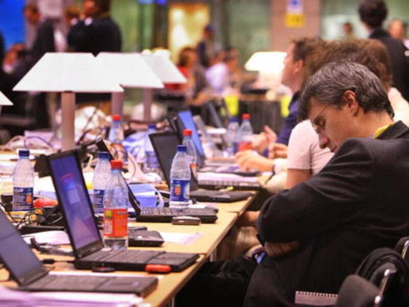 35 per cent of workers are sleeping less than they wish in order to fit in all their commitments