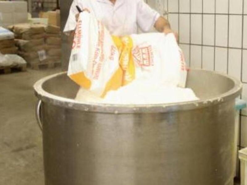 Egypt bakeries protest planned reduction of flour subsidies