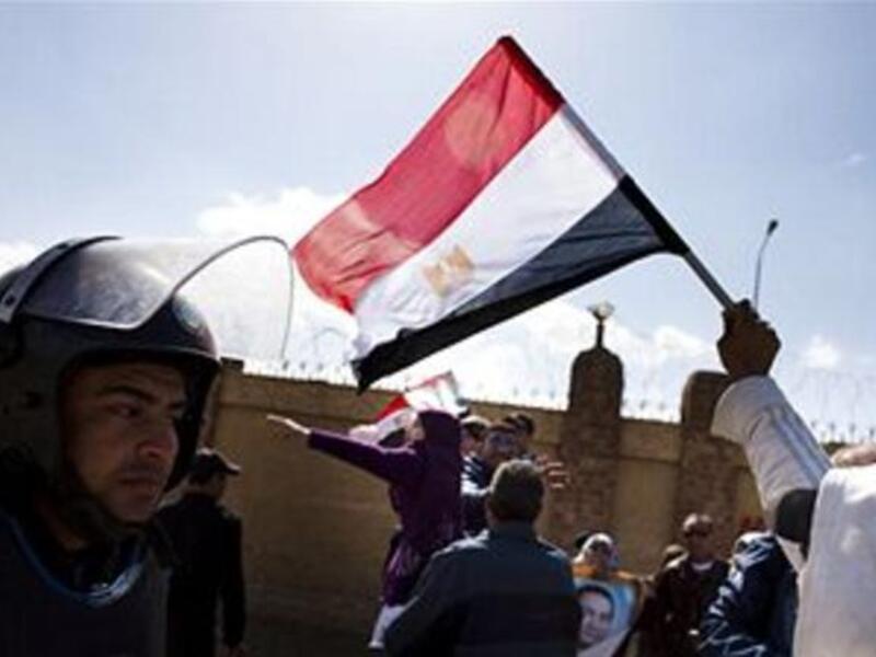 In order to remain viable, the Egyptian real estate market would need the support of the government and the banking system