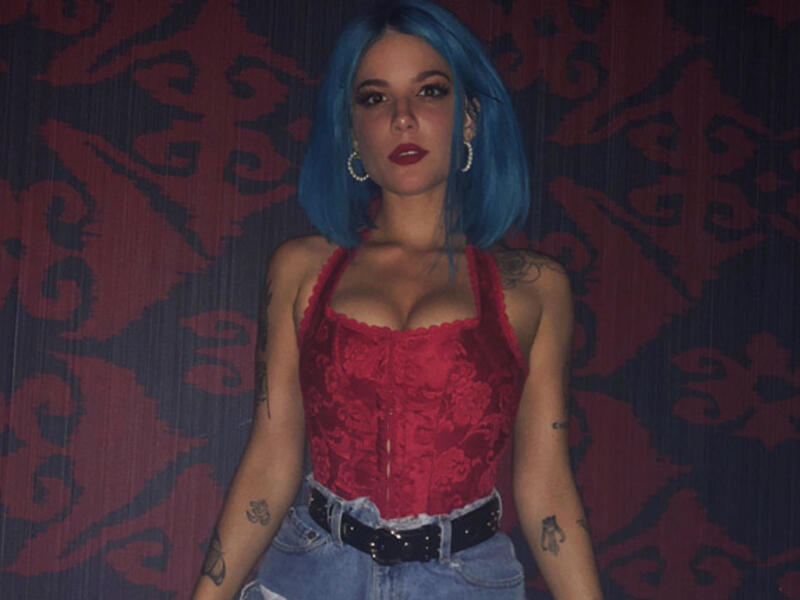 Halsey called it quits with rapper boyfriend G-Eazy (Source: iamhalsey / Instagram ) 