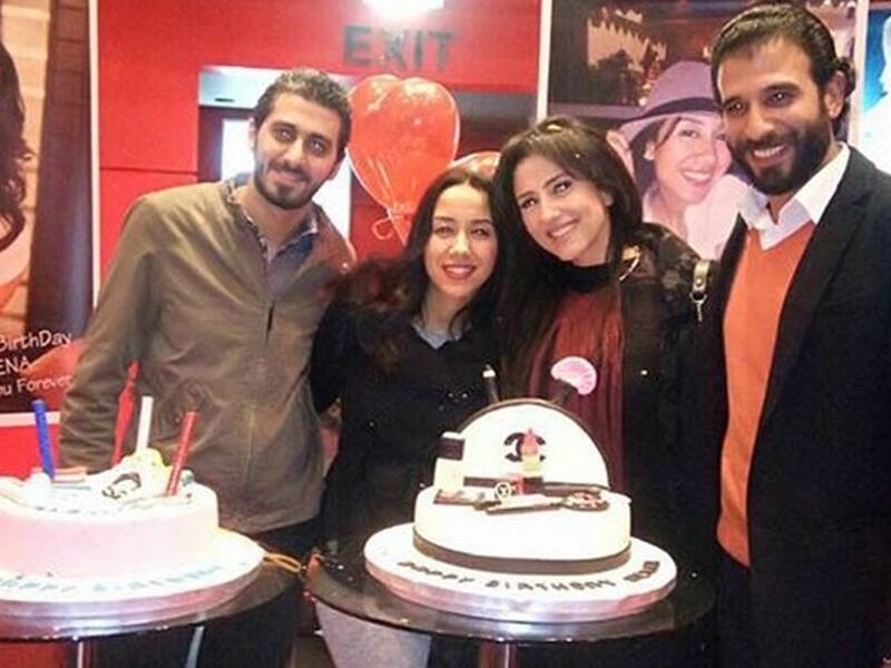 فوجئت الفنانة المصرية حنان مطاوع باحتفال مميز أعدته لها والدتها سهير المرشدي وخطيبها بمناسبة عيد ميلادها وقد حضر الحفل عدد كبير من أصدقاء الفنانة التي عبرت عن سعادتها بهذه المفاجأة وعلقت قائلة: “أحلي مفاجأة حصلتلي وأحلي عيد ميلاد وأهم ناس في حياتي”.