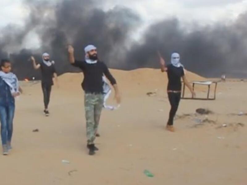 Palestinians Youth Doing Dabke Dance (Twitter)