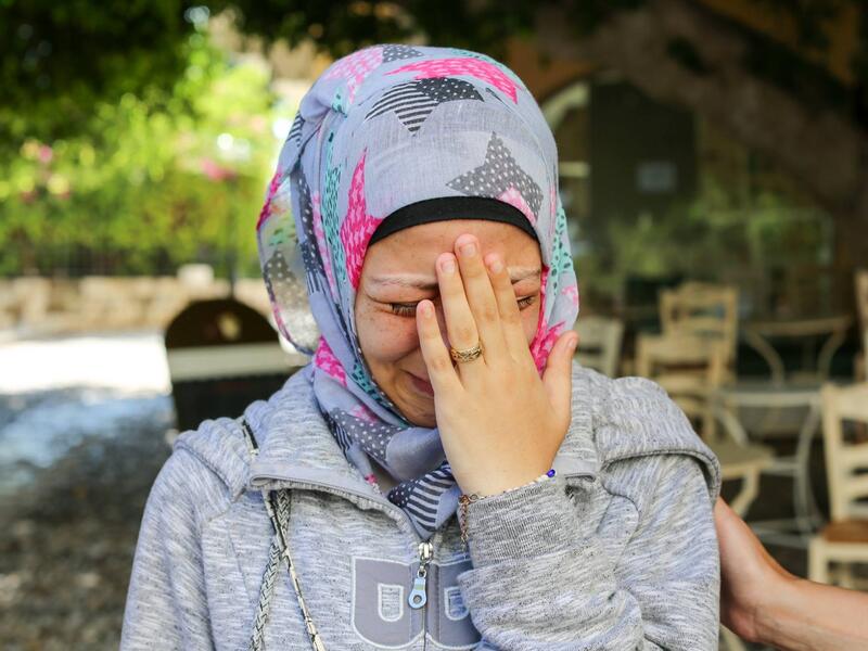 “In the ocean, my husband took off his life jacket and gave it to a woman. After several hours he told me that he was too tired to swim and that he was going to float on his back and rest. I could hear him calling me but he got further and further away. Eventually a boat found me. They never found my husband.” (Kos, Greece)