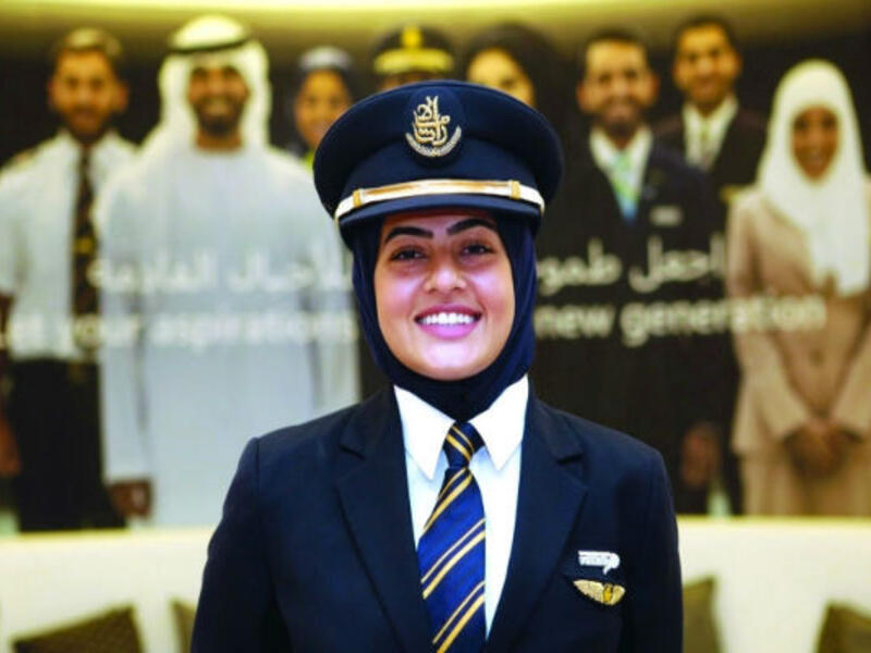 تسعى بخيتة المهيري، وهي طيار مساعد في فريق عمل مجموعة «طيران الإمارات»، عبر سفرها الدائم حول العالم، إلى نقل الثقافة المحليّة، وصورة الفتاة الإماراتية للعالم