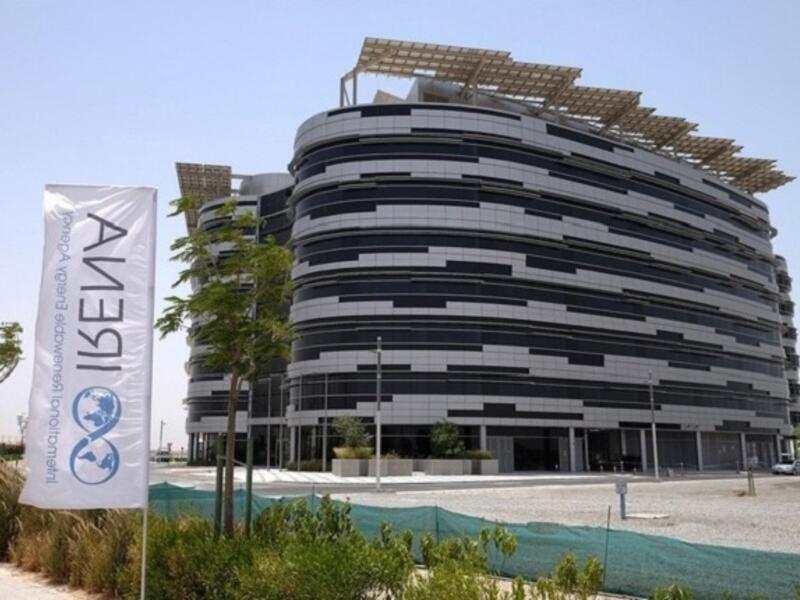 ستدرس اللجنة التأثيرات المباشرة والأطول أمداً لتحول قطاع الطاقة العالمي والذي يقوده الانتشار الكبير لمصادر الطاقة المتجددة.