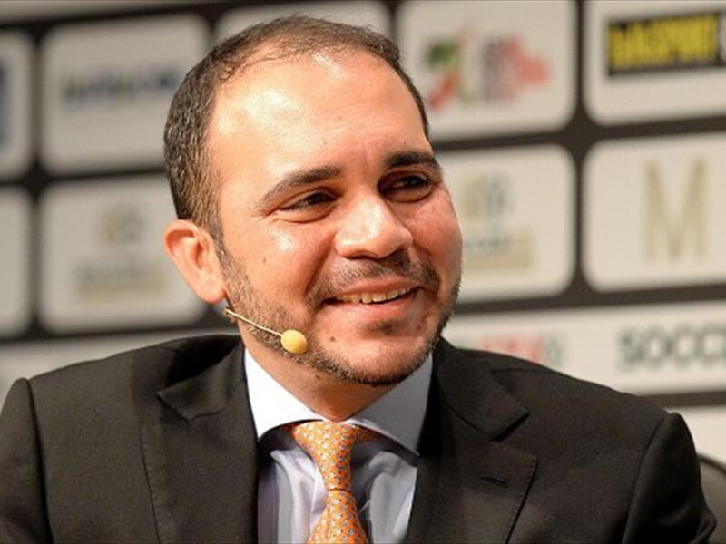 الاميرعلي بن الحسين بن طلال بن عبدالله بن حسين ،رئيس اتحاد غرب آسيا لكرة القدم ورئيس اتحاد الأردن لكرة القدم. هو ابن الملك الحسين بن طلال من الملكة علياء ذات الأصول الفلسطينية. خاض الأمير علي تجربة انتخابات رئاسة الاتحاد الدولي لكرة القدم.