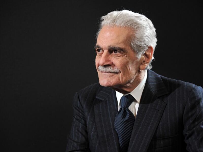 عمر الشريف: ممثل مصري، قام بأداء عدد من الأدوار في السينما الأمريكية ومن أشهر أدواره العالمية دكتور جيفاغو، فتاة مرحة ولورنس العرب. ترشح الشريف لجائزة الأوسكار كما نال ثلاث جوائز غولدن غلوب وجائزة سيزر.