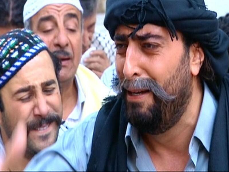 مسلسل بقعة ضوء: عبارة عن قصص منفصلة في حلقات درامية وكوميدية متنوعة للحياة العامة، كما يسلط بقعة ضوء على الخلافات السياسية في سوريا بشكل ناقد، وهي فكرة مقتبسة من مسلسل قطري قديم يحمل اسم تناتيف عام 1989، وقد بدأ المسلسل عروضه منذ 2001.