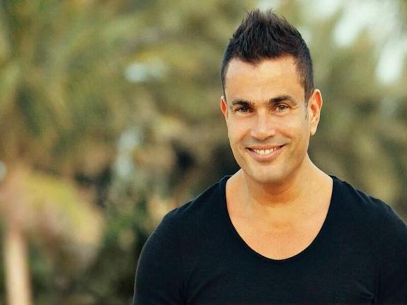عمرو دياب: ولد والده في يافا، وهاجر منها عام 1948 الى بور سعيد المصرية بعد تردي الوضع الاقتصادي في يافا، وقد انتشرت اشاعات عن أن أصل عمروا دياب يعود إلى اليمن، إلا أن كبرى المجلات سارعت لنفي هذا الخبر.