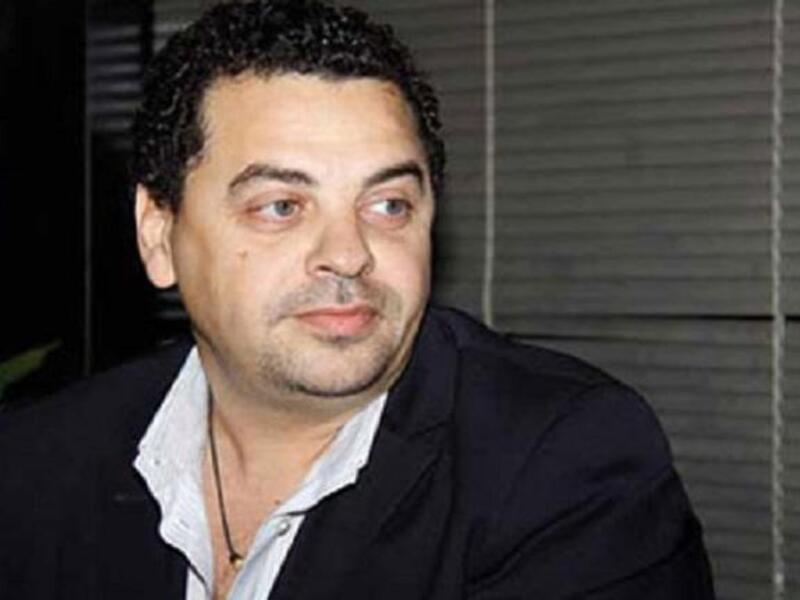 المخرج طارق العريان : من اصل فلسطيني ويحمل الجنسية الامريكية ووالدة المنتج الراحل رياض العريان.