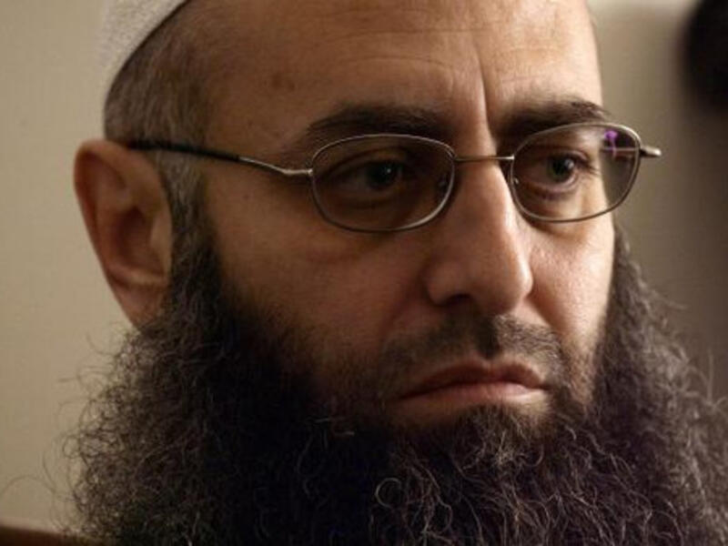 Notorious Salafist Sheikh Ahmad al-Assir was detained by Lebanese authorities as he was trying to board a plane to Nigeria. (AFP/File)