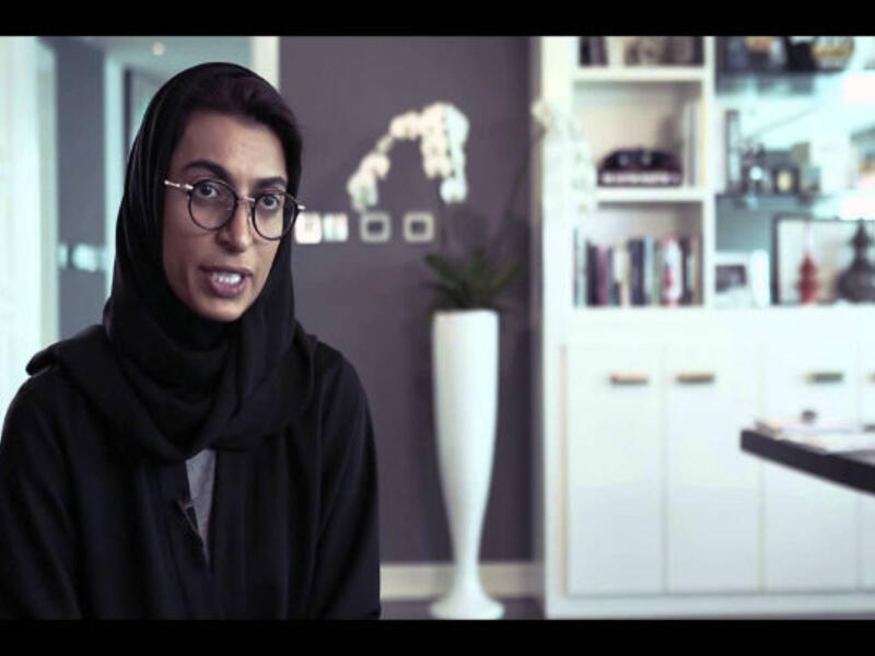 سيدة الأعمال نورة بنت محمد الكعبي والتي شغلت منصب وزيرة الثقافة وتنمية المعرفة، كما أدرجت ضمن لائحة أفضل 100 مفكر عالمي لمجلة فورين بوليسي في عام 2013.