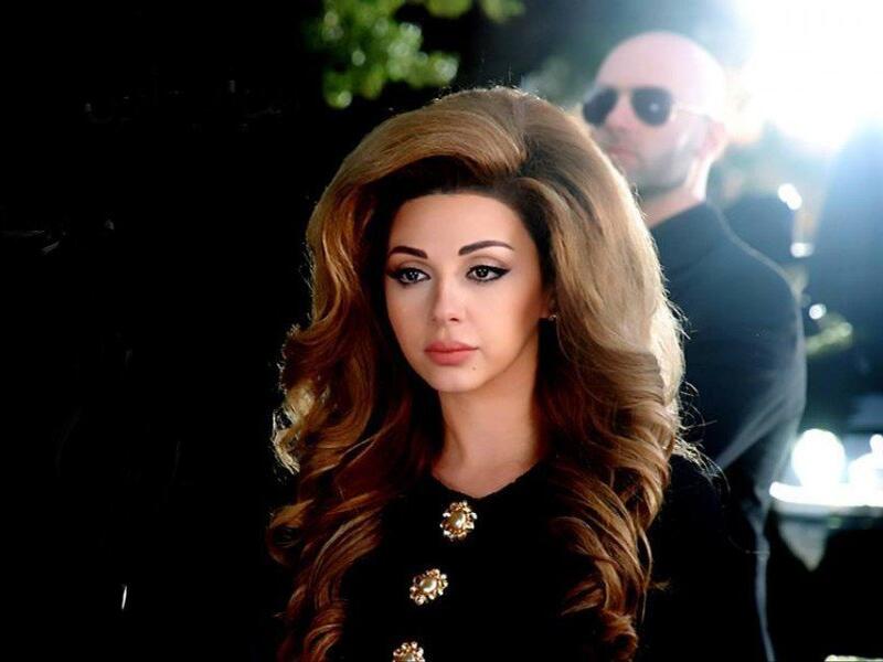 والد المغنية اللبنانية ميريام فارس: في 21 يناير أعلنت عن وفاة والدها أريال إلياس فارس، ومنعت الصحافة من التقاط الصور.