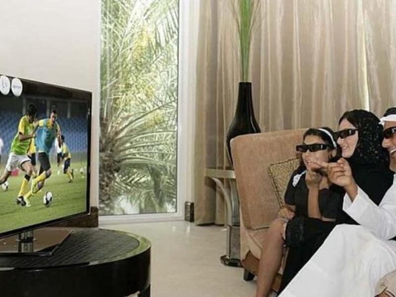 Satellite television channels in Egypt were disrupted Sunday evening, but the source behind the disruption remains unclear.