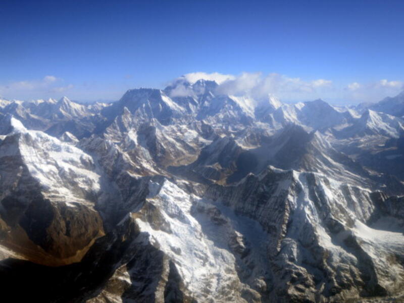 Raha Moharrak becomes the first Saudi woman and youngest Arab to make it to the top of the Everest mountain