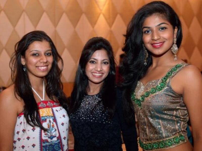 Sudhakshina Shivkumar (right) declared a winner at the final round of Shoe Mart’s ‘Dance Like a Star’ contest.