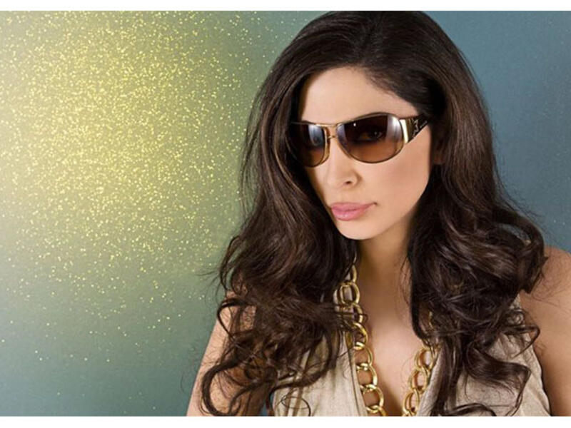 Beware the click, Elissa's got a virus! (Image: Facebook)