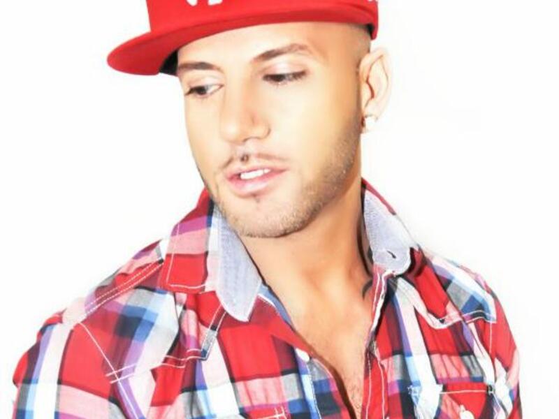 Karl Wolf wins hearts in Dubai.
