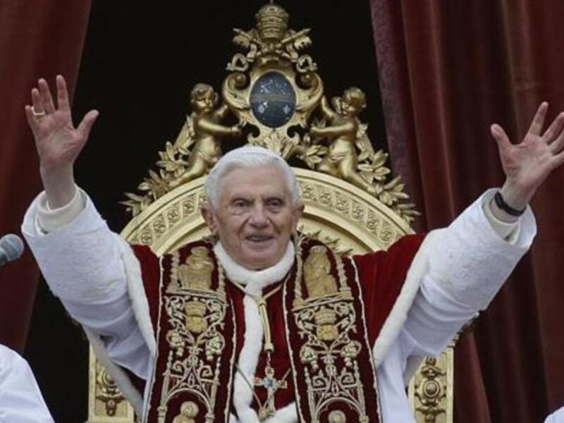 Pope Benedict XVI declaims to his Christmas audience