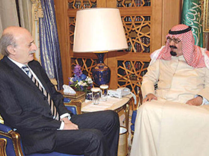 Lebanon's Walid Jumblatt's with Saudi friend King Abdullah