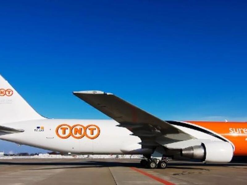 TNT Express Boeing 767 