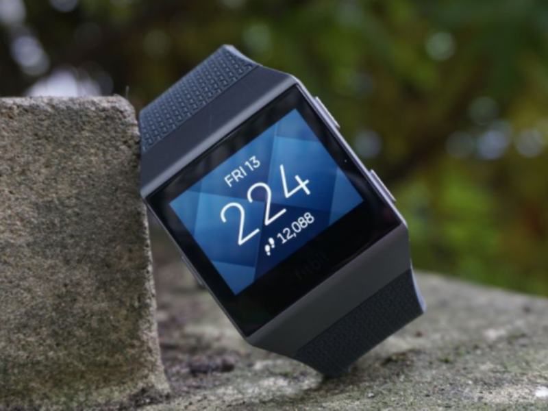 The Fitbit Ionic is a serious contender to be the smartwatch you choose to wear when you’re out running or hitting the gym. (TR)