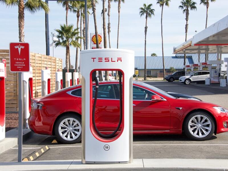 Electric automaker Tesla has formed an independent special committee to explore the possibility of becoming a private company. (Shutterstock)