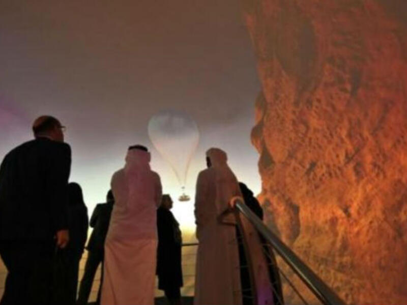 يُقدّم أول مجمع متكامل فائق الفخامة مرتكز حول النقاهة والصحة والعلاج والرياضة في العالم؛ حيث يضم منتجعات صحية متقدمة حديثة، وعلاجات مصممة للاستفادة من الأصول المحلية
