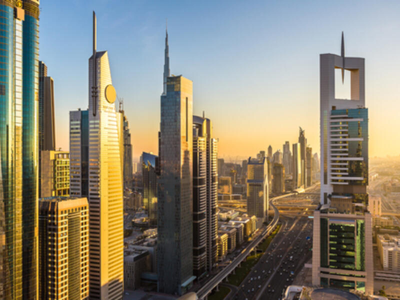 The teenager made a desperate call to the police and said that he wanted to jump out of a building to his death because his parents repeatedly insulted him (Shutterstock/File)