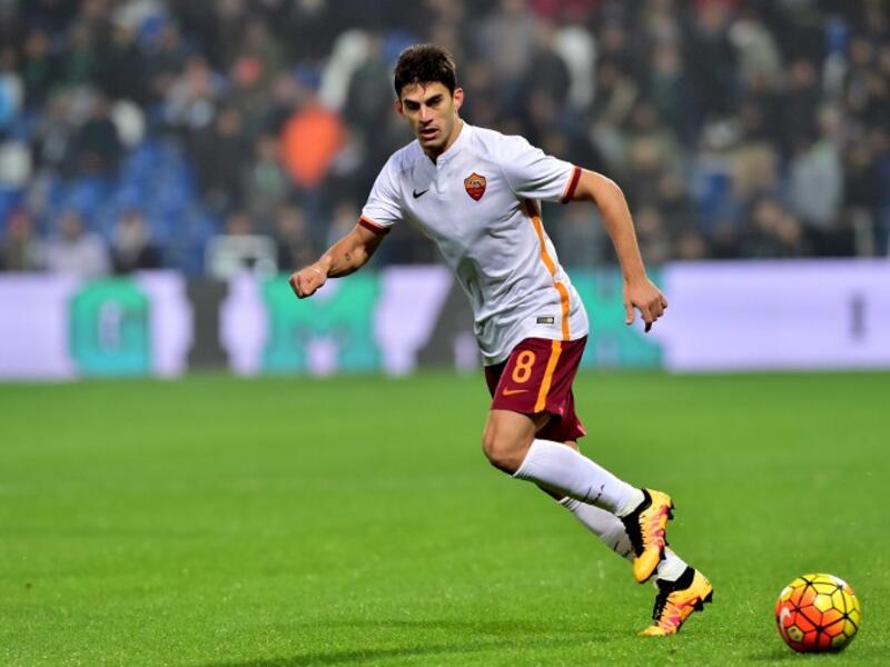 الجناح الأرجنتيني دييغو بيروتي: انتقل من جنوى إلى روما على سبيل الإعارة مقابل مليون يورو