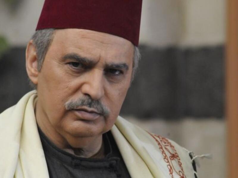 عباس النوري "أبو عصام": شارك بالجزء الأول والثاني إلا انه اعتذر عن بقية الأجزاء مما دفع المؤلف لانهاء شخصية ابو عصام بالموت لكن بعد تراجع النوري عن قرار اعاد المؤلف الشخصية بحبكة درامية مناسبة.