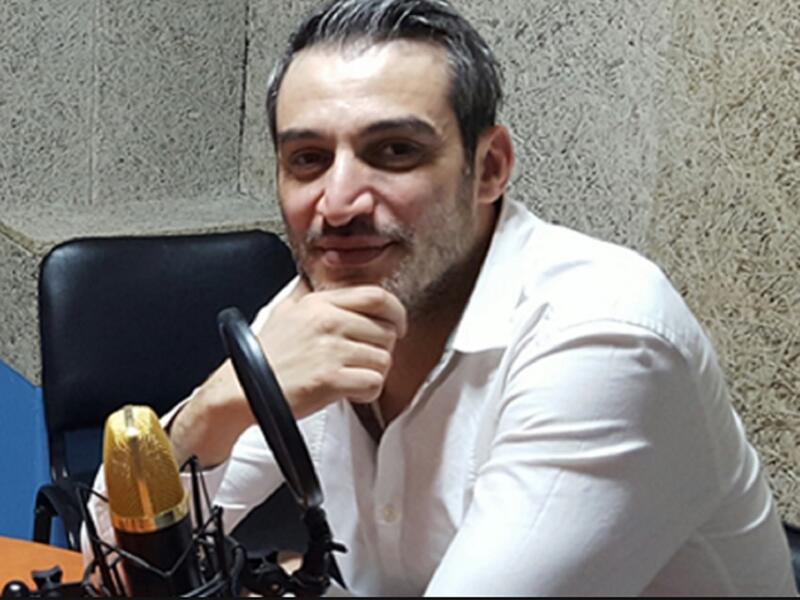 جاء رد أحمد ماضي قاسياً على أحلام ولكن أسلوبه لم يخلو من الفكاهة حيث قال:"مش عيب أكل الفلافل!بس عيب أكل ال.!وقد ما فيكي عيوب يا بشعة!مش معروفي إذا إنتِ رجال..أو مَرَا؟!.وفي تعليق آخر قال:"من بعد خروجا من أراب أيدول وذا كوين! الكل هلق عم يسئل The caw وين!.