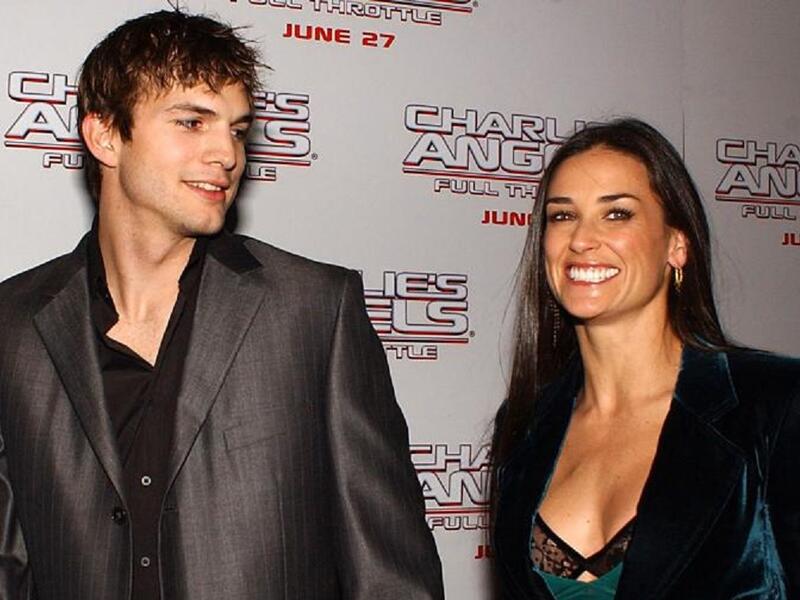 ديمي مور / أشتون كوتشر: الممثلة الأمريكية ديمي وعارض الأزياء أشتون تزوجا لمدة عامين، بفارق (15 عاما)
