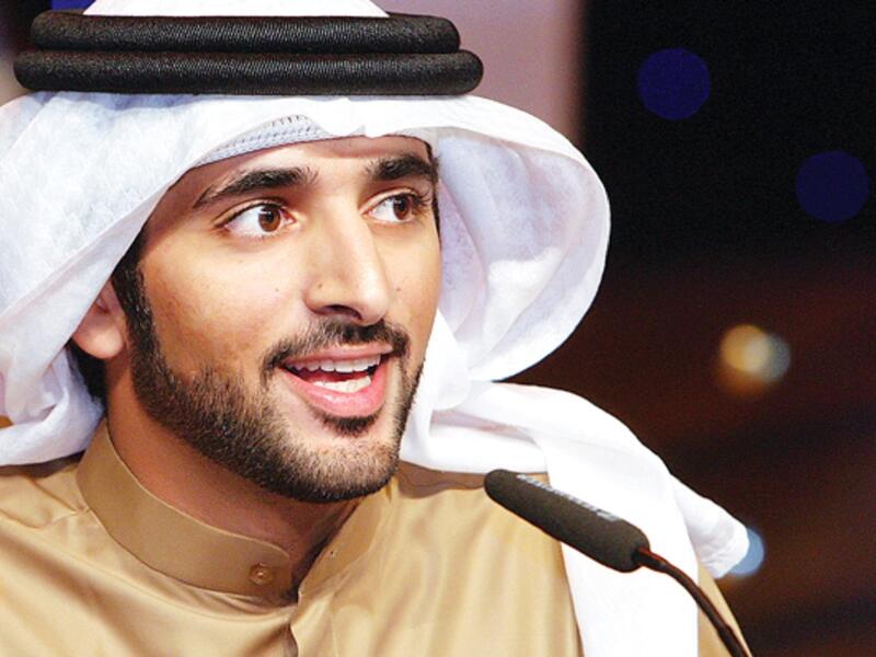 الإمارات/ حمدان آل مكتوم: استلم بعمر 24 عامًا منصب رئيس المجلس التنفيذي لإمارة دبي في عام 2006.
