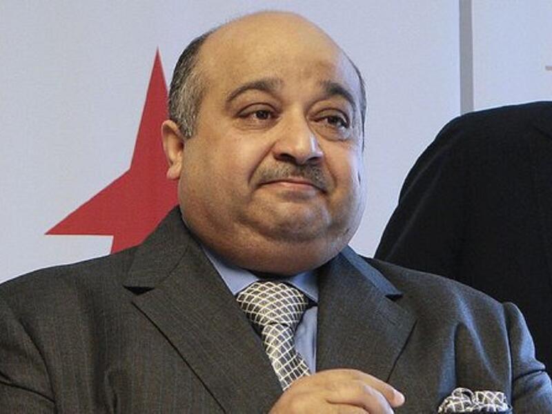تنتشر استثمارات مؤسسة "إم بي آي" الدولية التي يملكها السعودي محمد بن عيسى الجابر والمتخصصة في القطاع الخيري والاستثماري والعقاري في أوروبا والشرق الأوسط والولايات المتحدة الأمريكية. ويصنف الجابر ضمن أغنى رجال الأعمال في العالم بثروة مقدارها 8.8 مليار دولار 