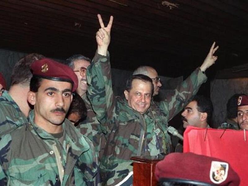 ميشال عون عسكري وسياسي لبناني ورئيس التيار الوطني الحر، وكان قائدًا للجيش اللبناني من 23 يونيو 1984 إلى 27 نوفمبر 1989، ورئيس الحكومة العسكرية التي تشكلت في عام 1988. 