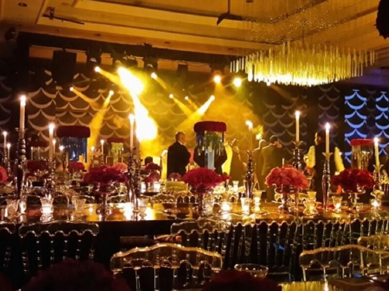 حفل اسطوري تاريخي اقامه رئيس وزراء اردني اسبق لنجله البكر في احد اكبر وافخم فنادق عمان الغربية الحفل الذي قدر البعض تكاليفه لساعات قليلة وصل لاكثر من (500) الف دينار أردني. واحيى الحفل اكثر من مطرب كان ابرزهم المطرب اللبناني الكبير راغب علامة