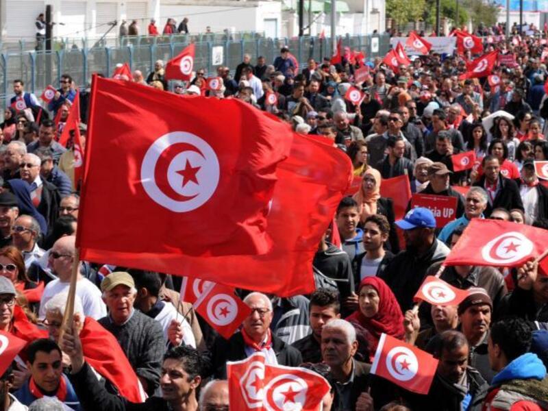 Thousands of people march through the streets of Tunis for an anti-terror demonstration in March 2015. (AFP/Fethi Belaid)