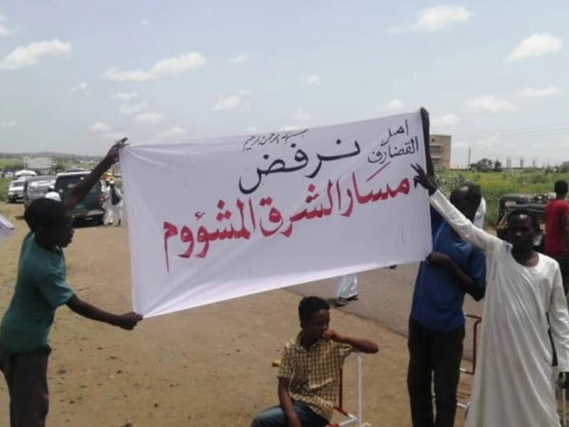 قبليون يغلقون مطار "بورتسودان" مع تصاعد الاحتجاجات ضد ـ"مسار الشرق"