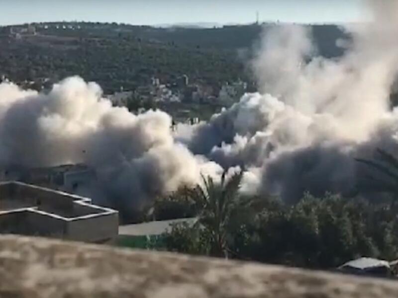 لحظة نسف إسرائيل منزل فلسطيني متهم بقتل مستوطن