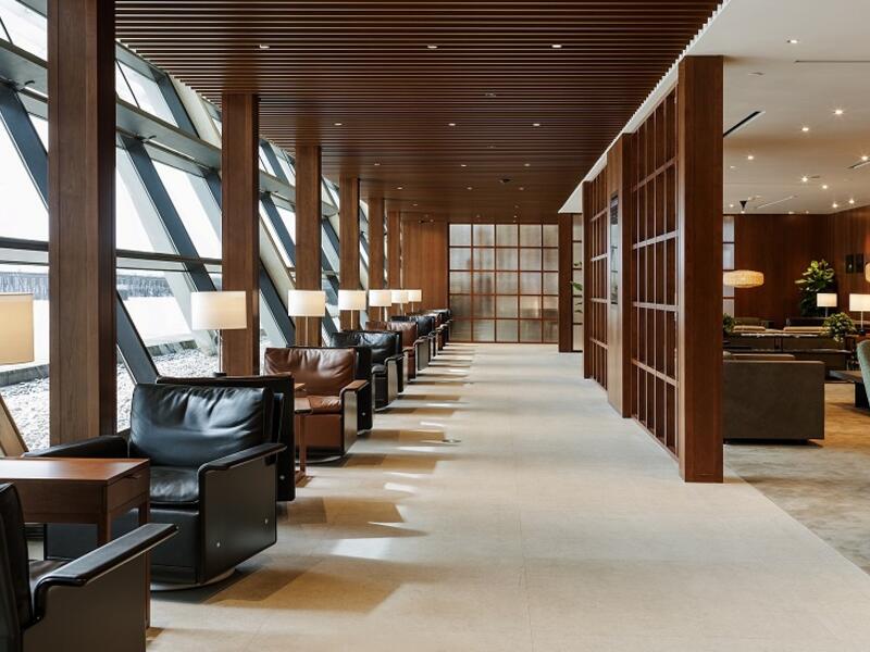 Cathay Pacific's Business Lounge
