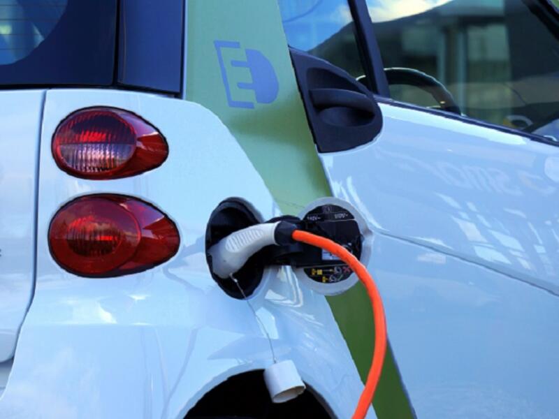 UAE: Free Charging Stations For Electric Vehicles In Sharjah