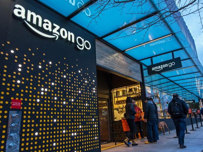 Amazon Warehouse Workers to Get Raise Due to Growing Demand
