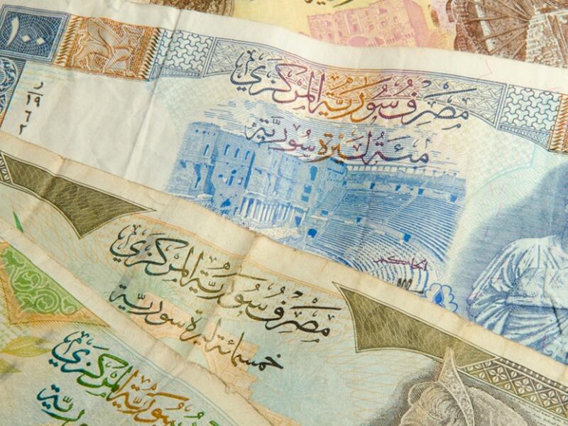 المصرف المركزي السوري يقر إجراءات لضبط السوق ومنع التلاعب بسعر الصرف